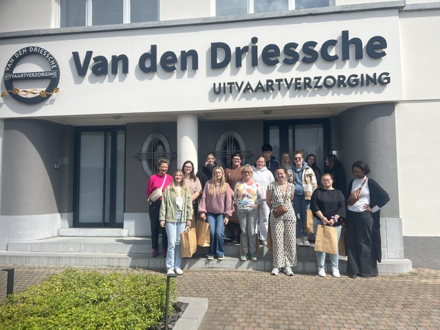 Opleiding verpleegkundigen Sint-Augustinus campus Hunnegem op bezoek