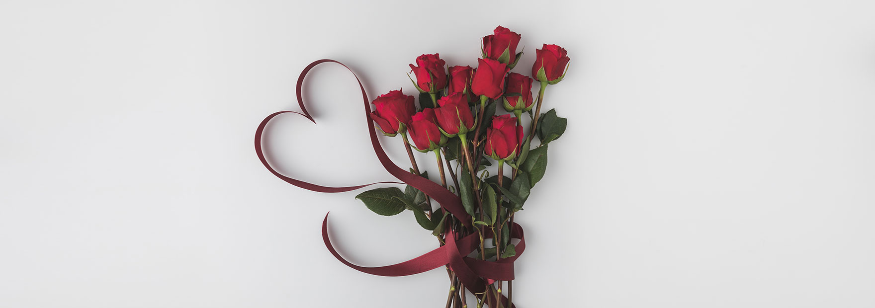 Herdenk uw dierbare met Valentijn en zeg het met bloemen….